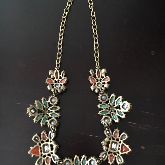 Stella & Dot Elodie Statement Necklace - Picture 4 of 4